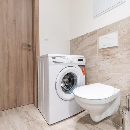 Brand New Two #34 With Free Secure Parking In The Center Apartment Prague