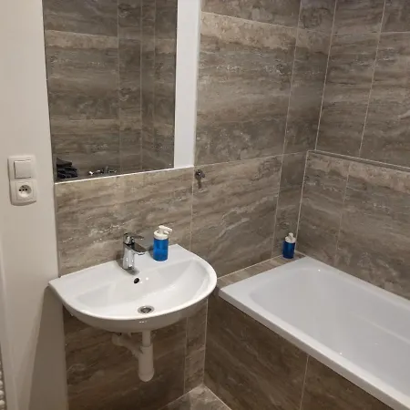 Apartment Brand New Two #34 With Free Secure Parking In The Center Prague
